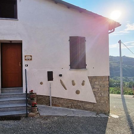 Ca Ed Giuanoto Appartement Santo Stefano Belbo Buitenkant foto