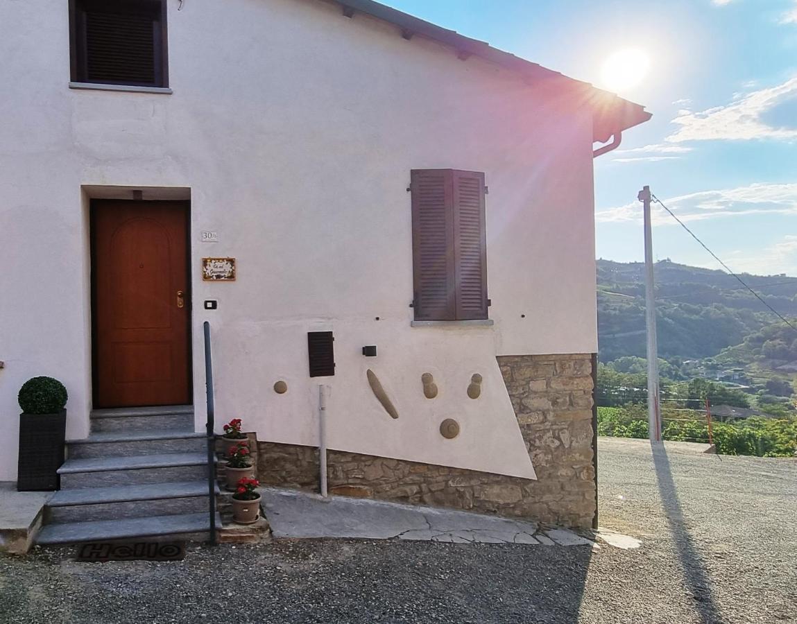 Ca Ed Giuanoto Appartement Santo Stefano Belbo Buitenkant foto