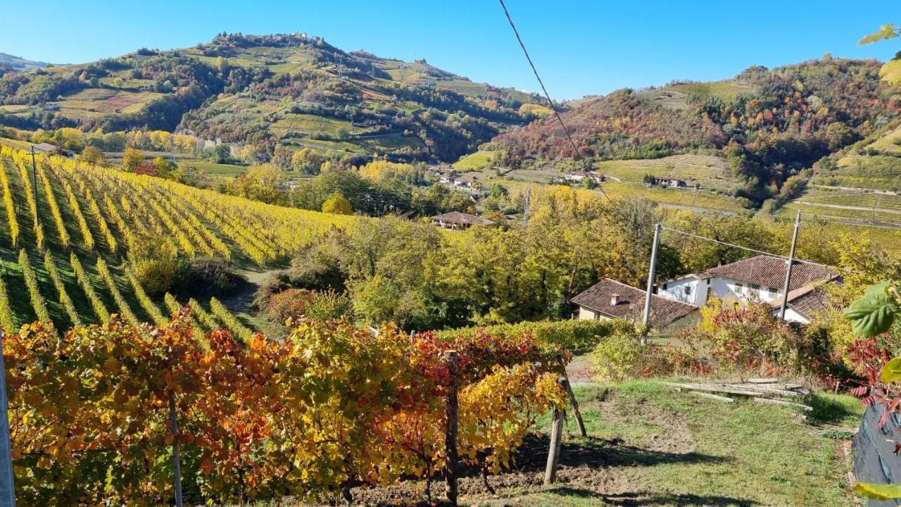 Ca Ed Giuanoto Appartement Santo Stefano Belbo Buitenkant foto