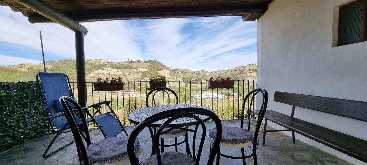 Ca Ed Giuanoto Appartement Santo Stefano Belbo Buitenkant foto